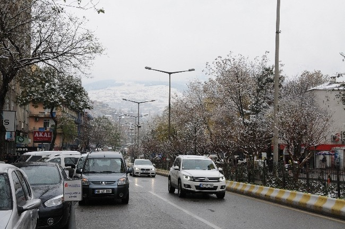Kahramanmaraş\'a Yılın İlk Karı Düştü