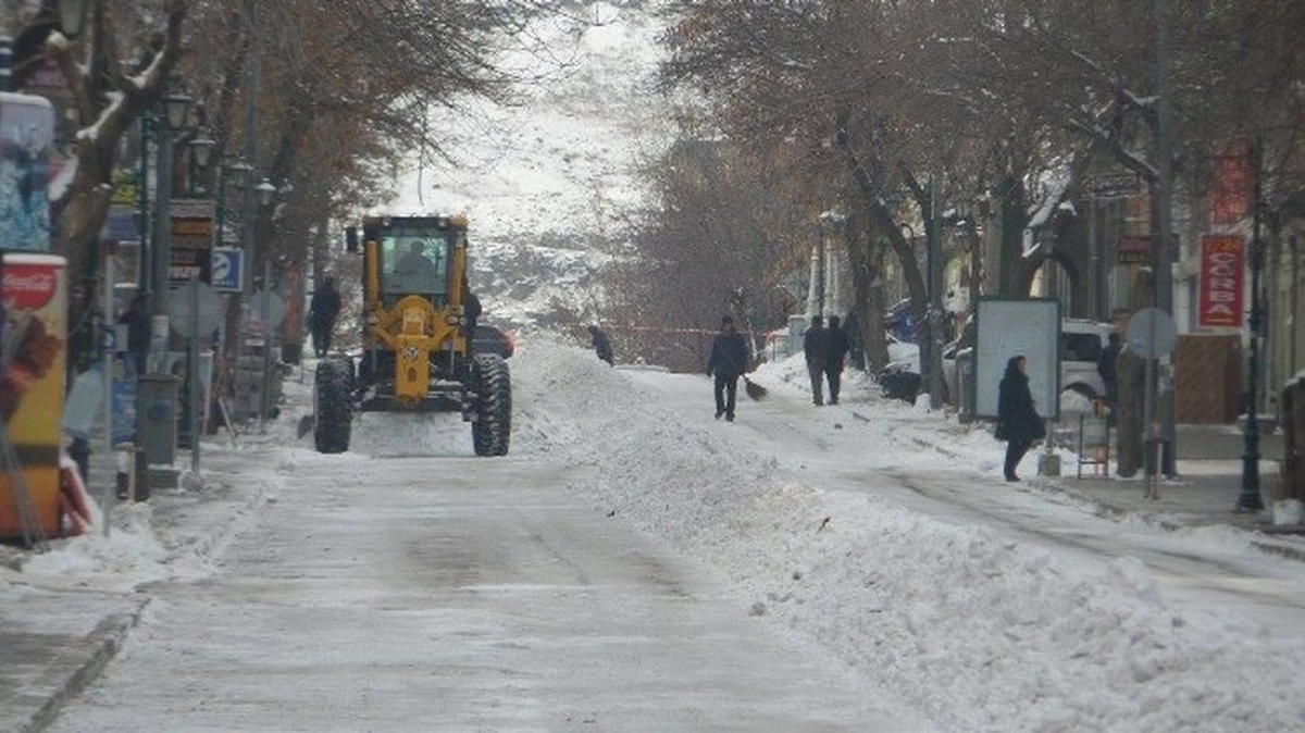 Kars Belediyesinin Kar Mesaisi Başladı