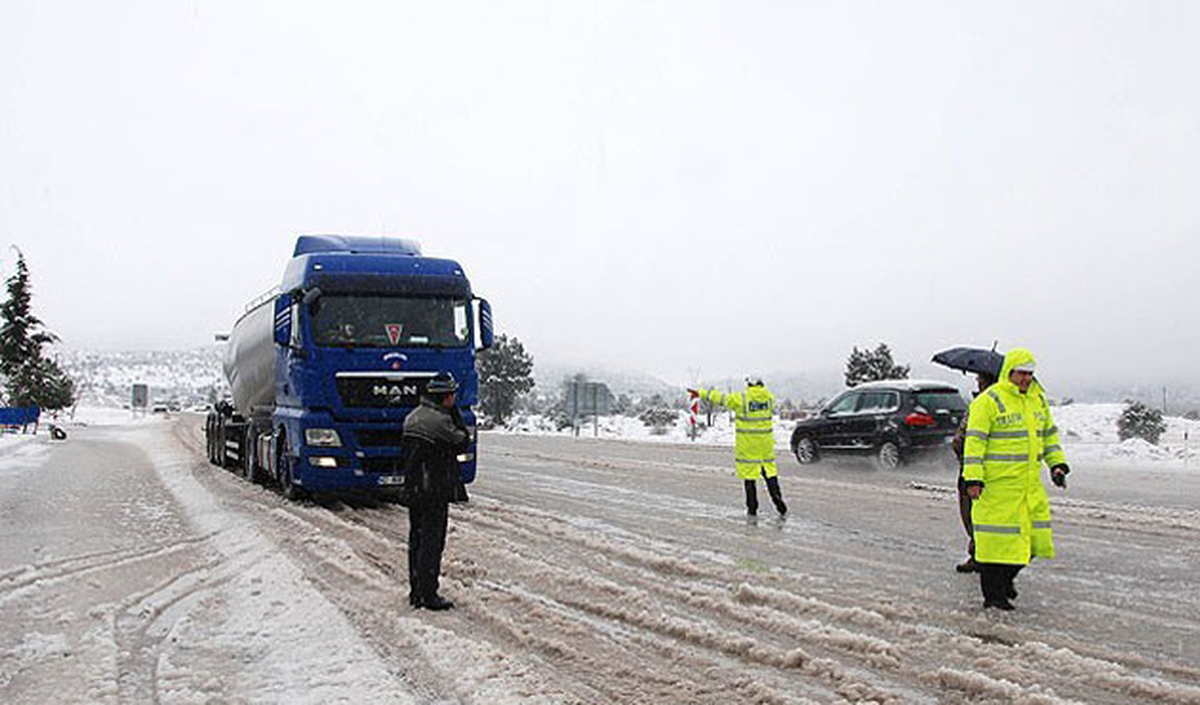 Kastamonu\'da Kış Lastiği Denetimi