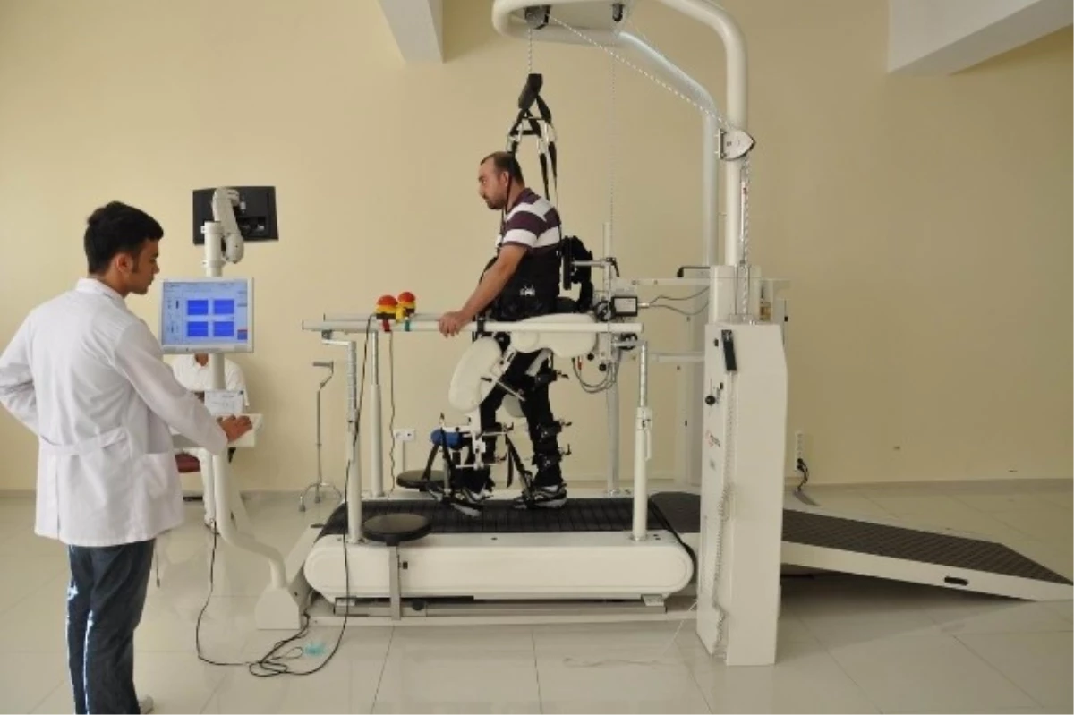 Robotik Yürüme Sistemi Sayesinde Felç Hastaları Yeniden Yürüme Yeteneğine Kavuşuyor