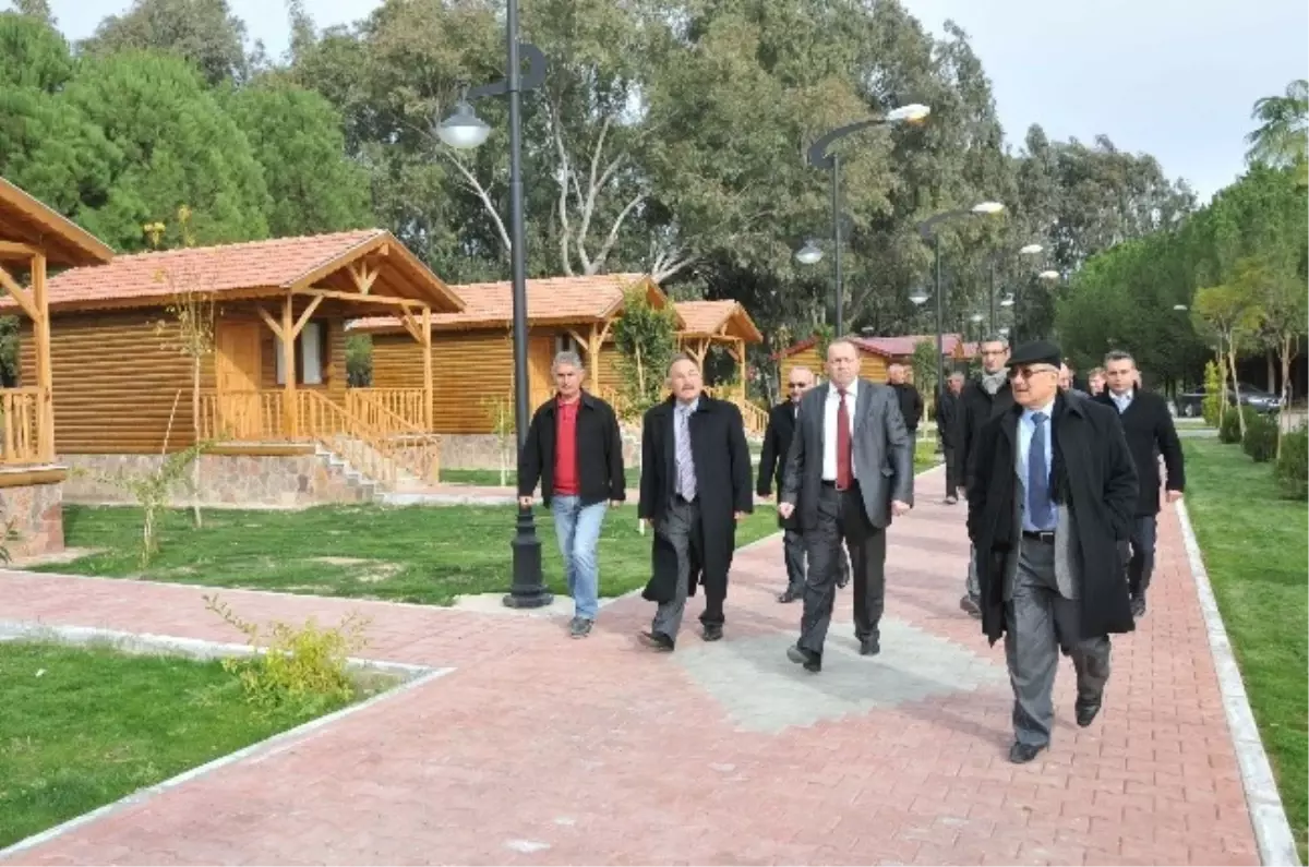 Tarsus'a Hayvanat Bahçesi ve Gençlik Merkezi