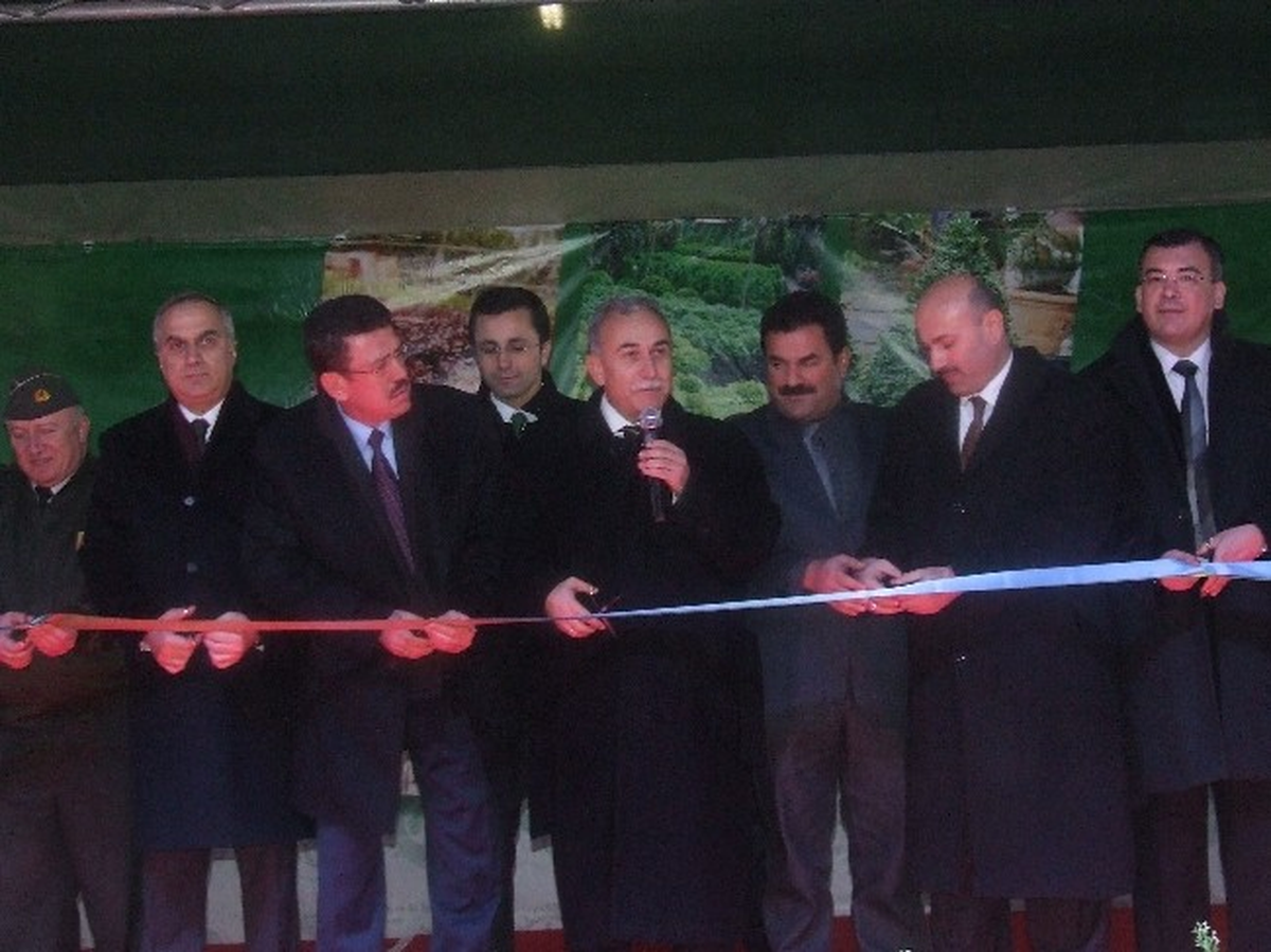 Türkiye\'nin İlk Fidan Borsası Sakarya\'da Açıldı