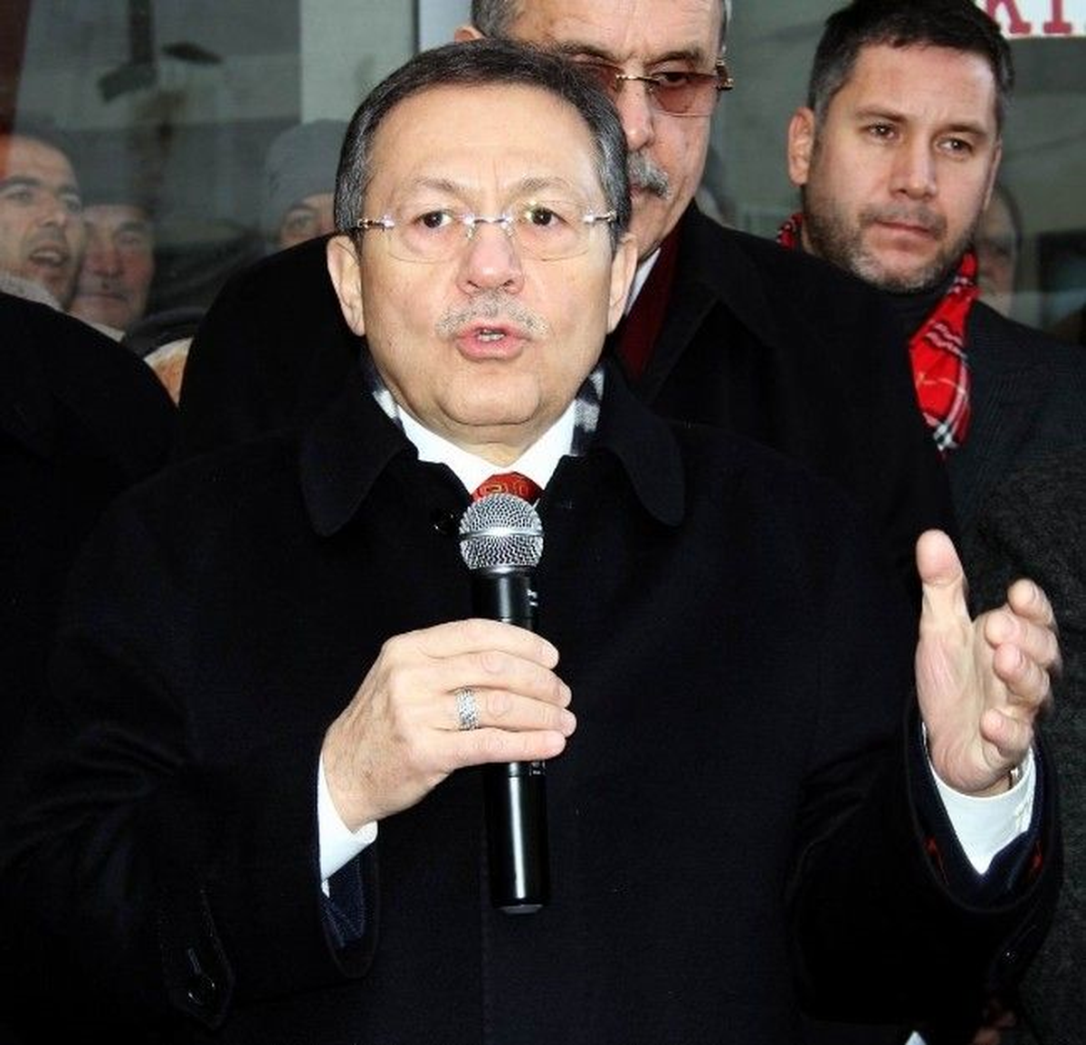 -Ak Parti Genel Başkan Yardımcısı Uğur Ayvalık\'ta Açıklaması