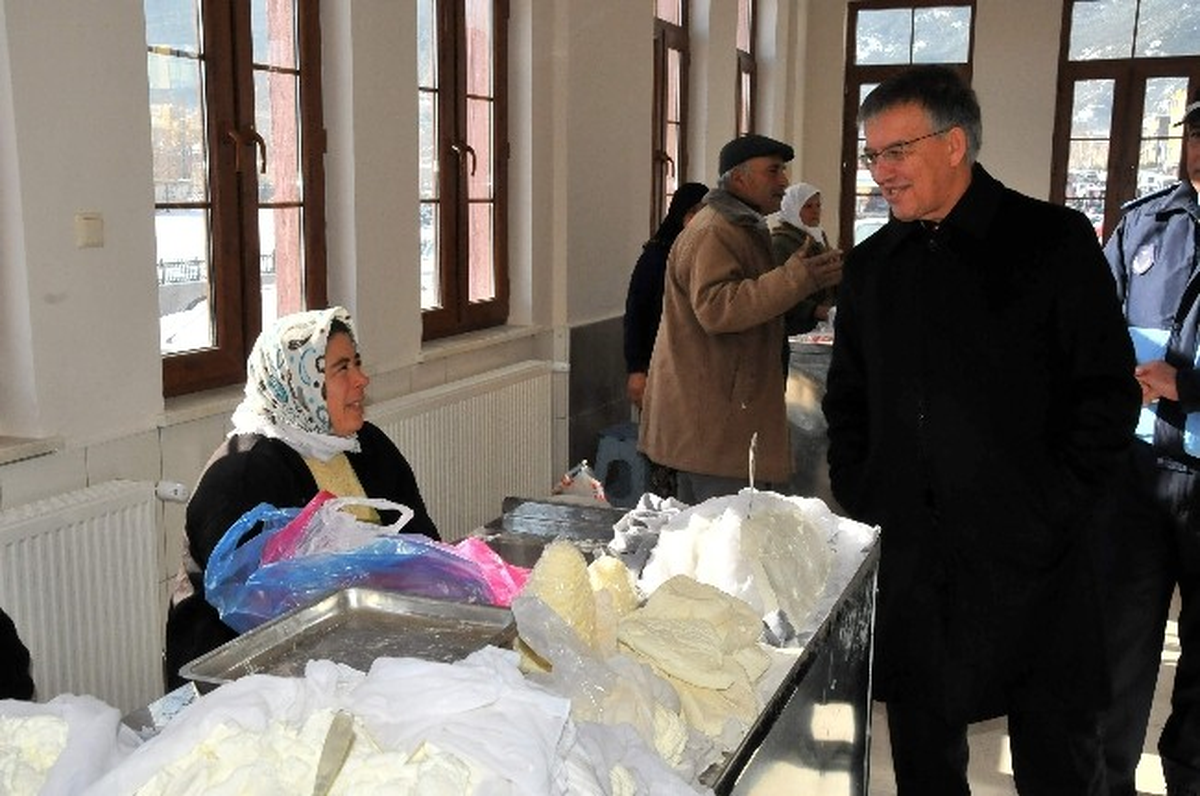 Akşehir Yöresel Ürün Pazarı Hizmete Başladı
