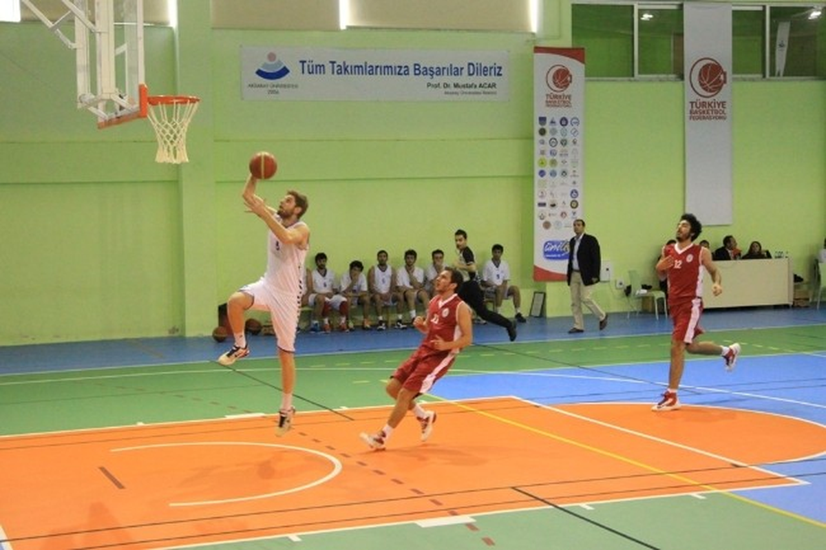 Asü Basketbol Takımı Üst Tura Yükseldi