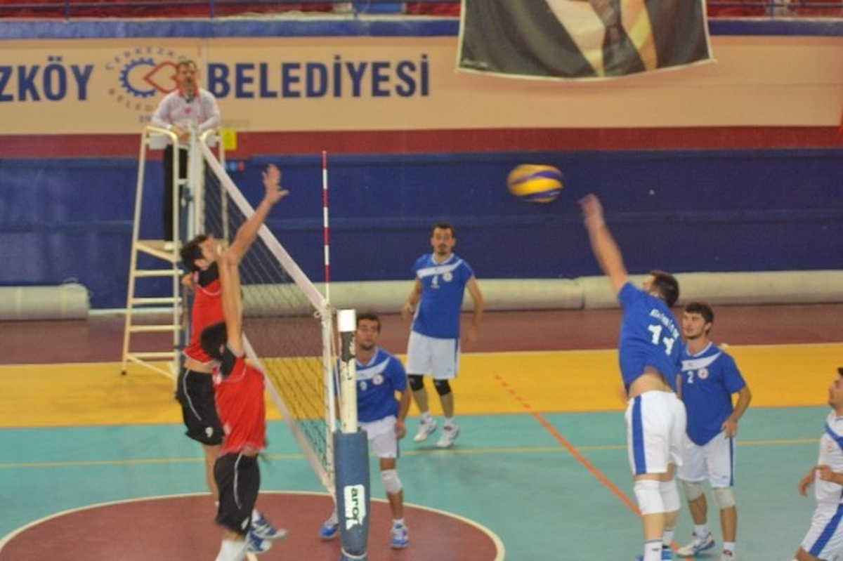Atatürk İlköğretim Okulu\'ndan Üst Üste 4\'üncü Galibiyet