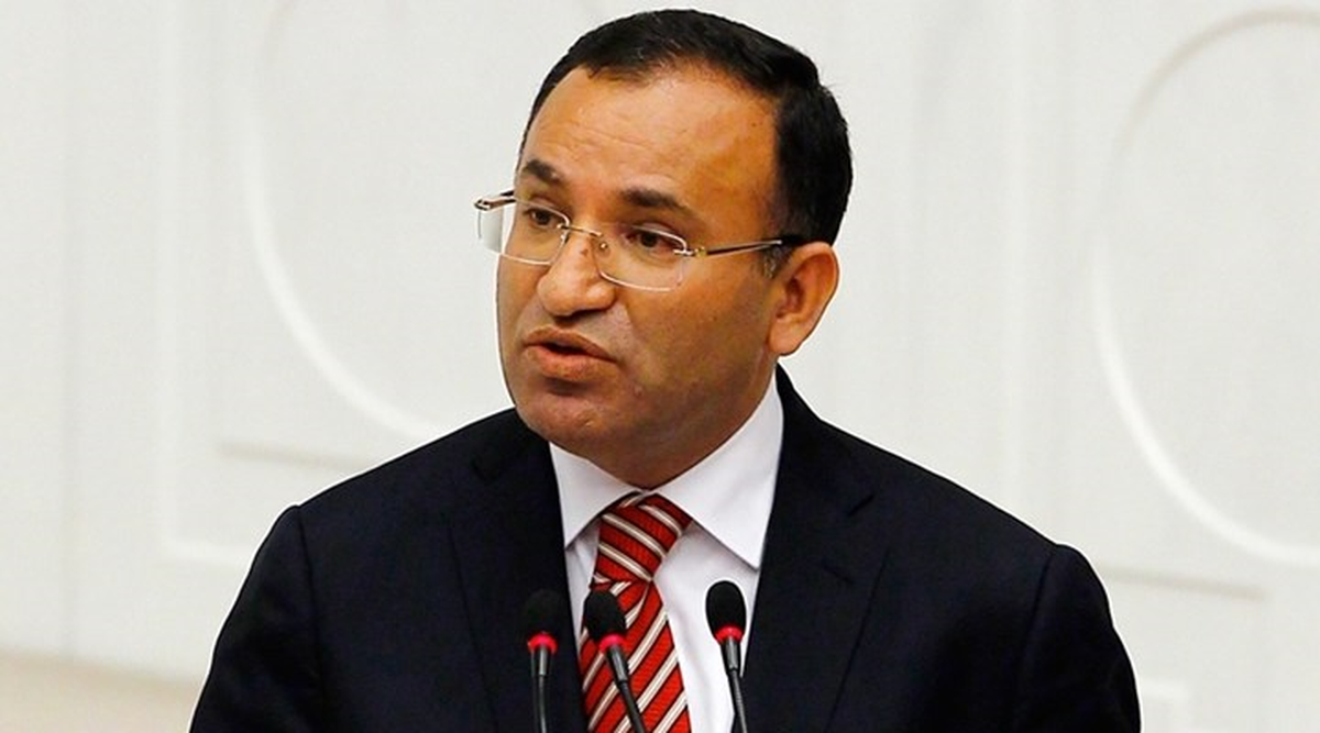 Bakan Bozdağ\'dan Camideki Bankamatiğe Sert Tepki