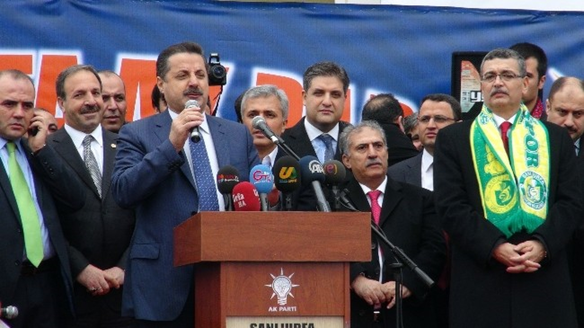 Bakan Faruk Çelik\'ten Hilvan\'a Müjde