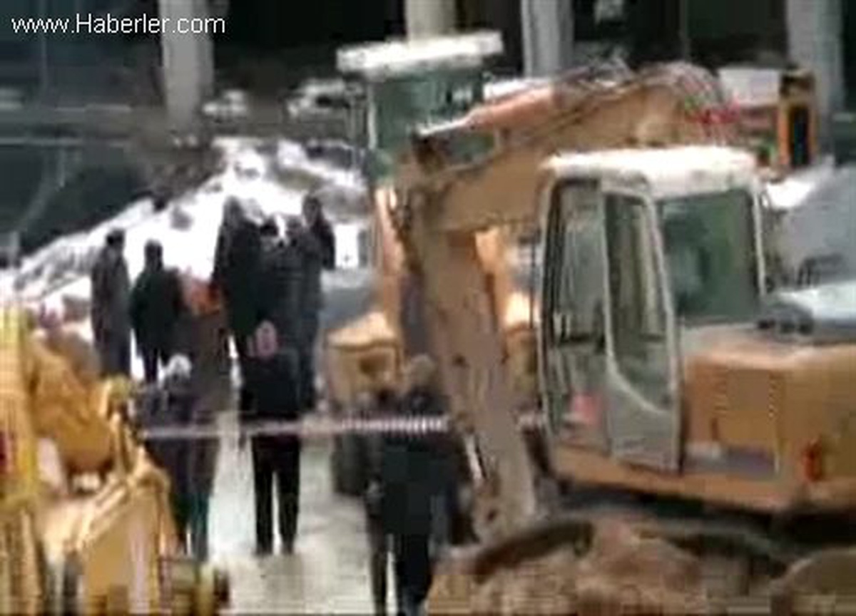Başbakan\'ın Evine 200 Metre Uzaklıkta Patlama