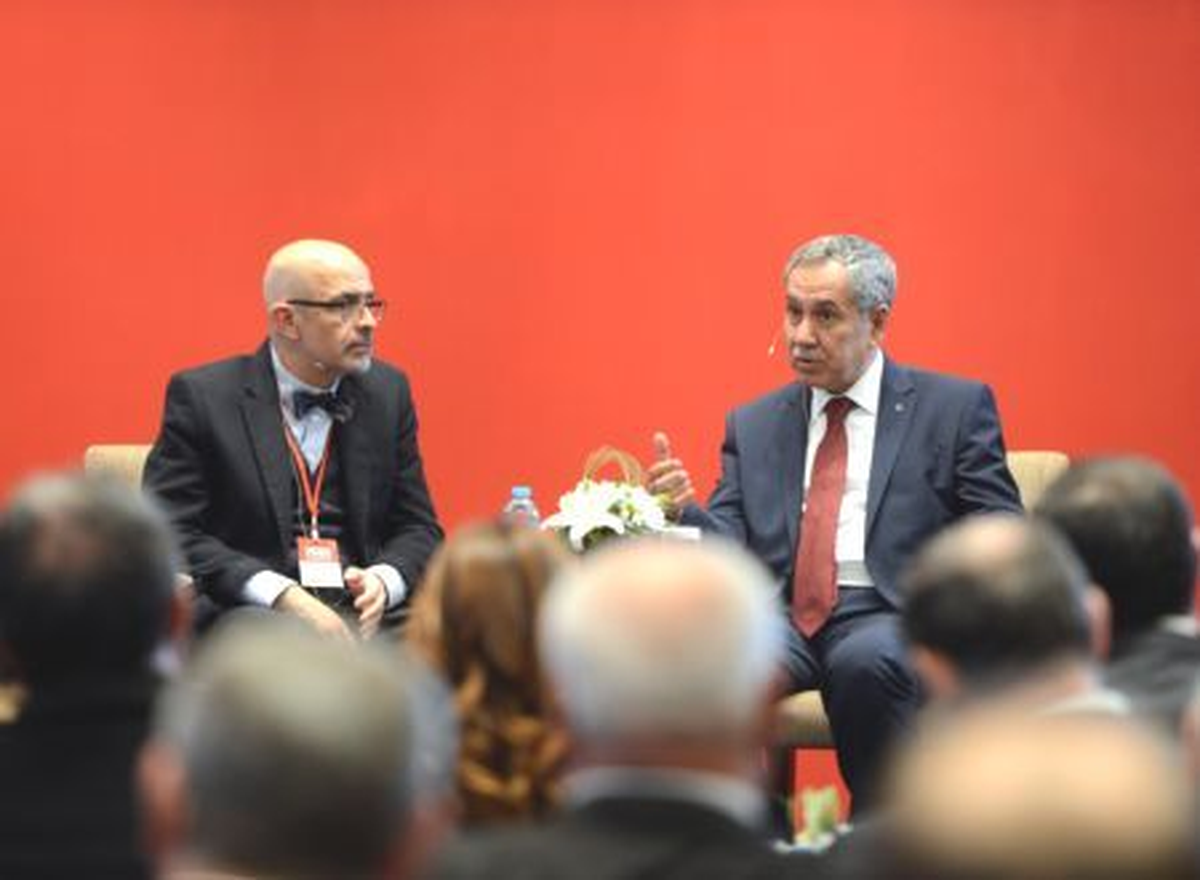 Başbakan Yardımcısı Arınç: Bu İşin Azabını Çeken Bir İnsanım