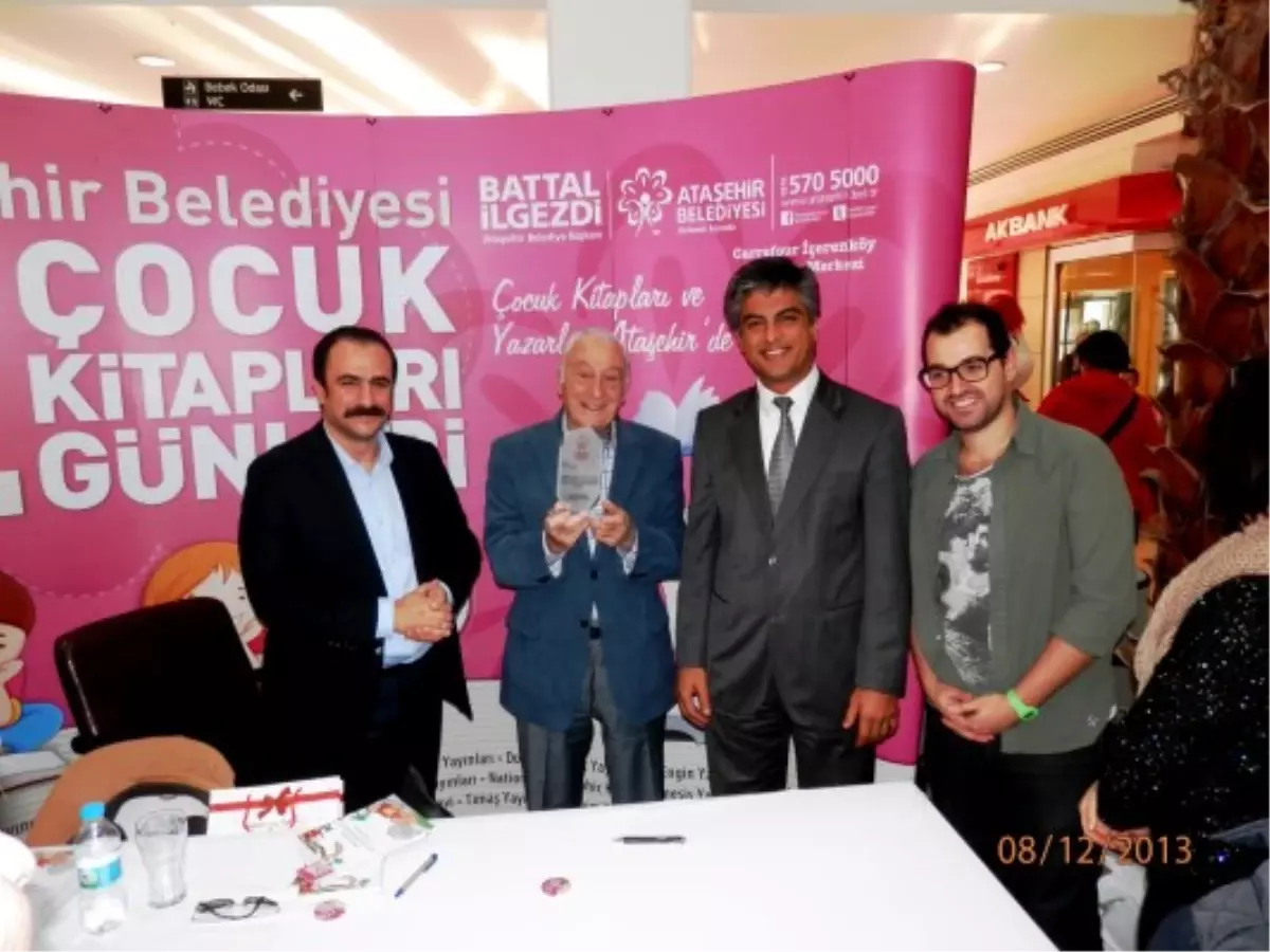 Carrefour İçerenköy Alışveriş Merkezi Halit Kıvanç'ı Ağırladı