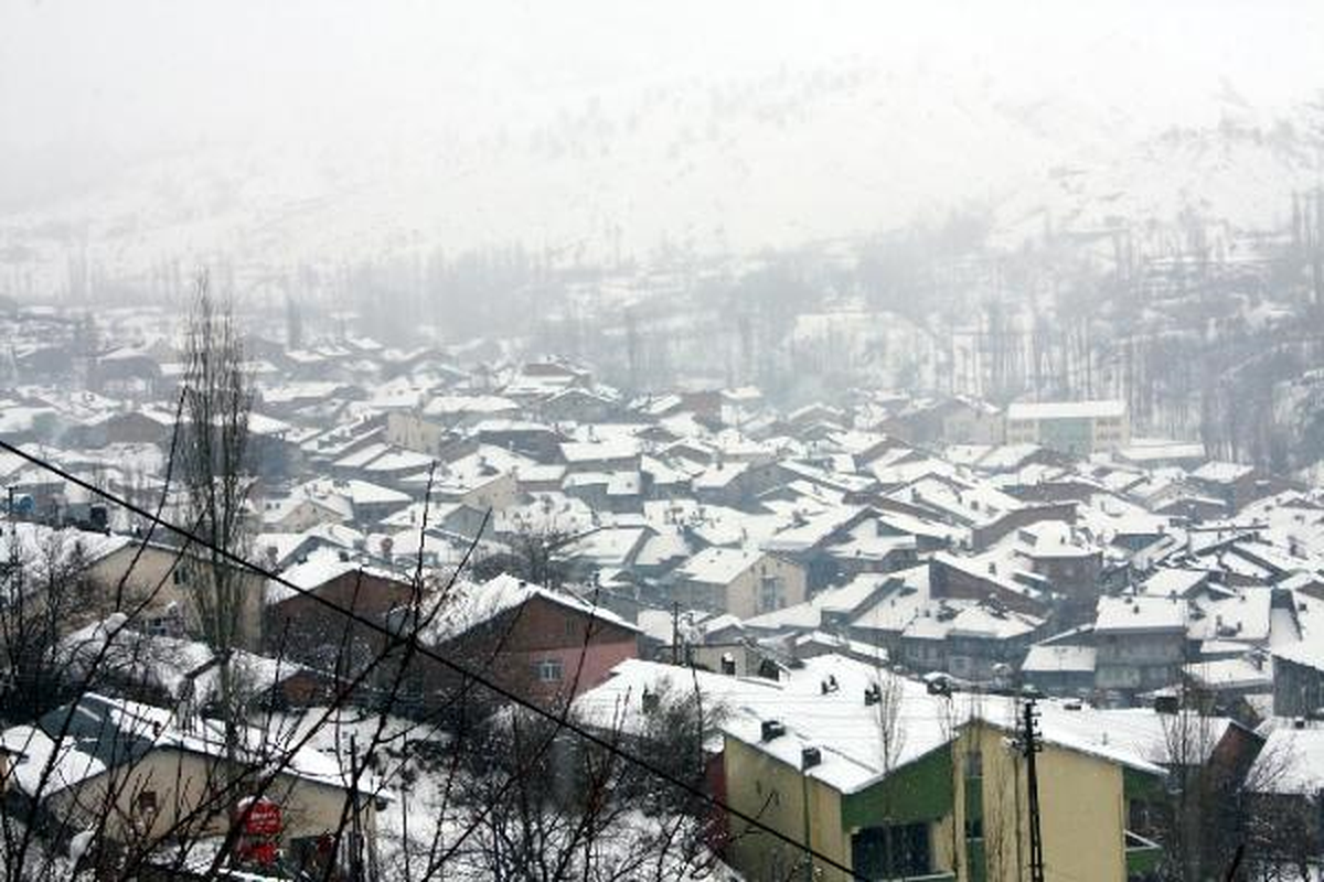 Çelikhan\'da Köy Okullarına Kar Tatili