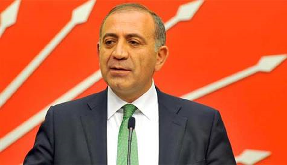 CHP Genel Başkan Yardımcısı Tekin, Bilboardlar Konusunda Ysk\'yı Göreve Davet Etti