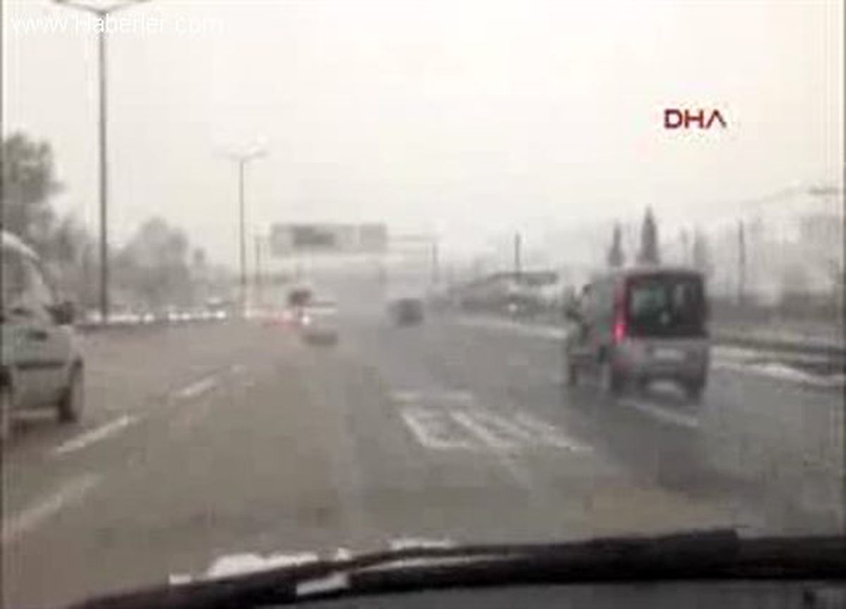 Ekkar Lastiği Olmayan Araçlar Yolda Kaldı
