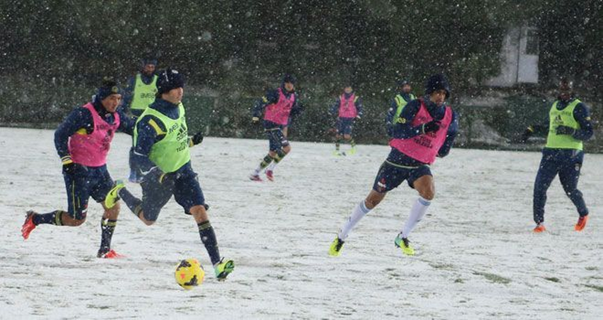 Fenerbahçe, Akhisar Belediyespor\'a Hazır