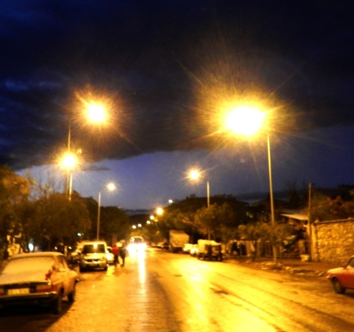 Gördes\'te Şehir İçi Elektrik Telleri Yeraltına Alındı
