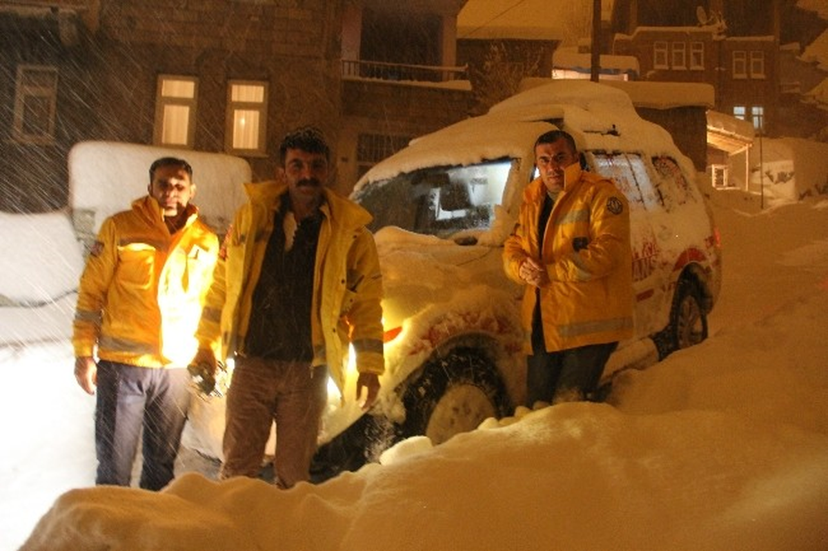 Hakkari\'de Hasta Kurtarma Operasyonu