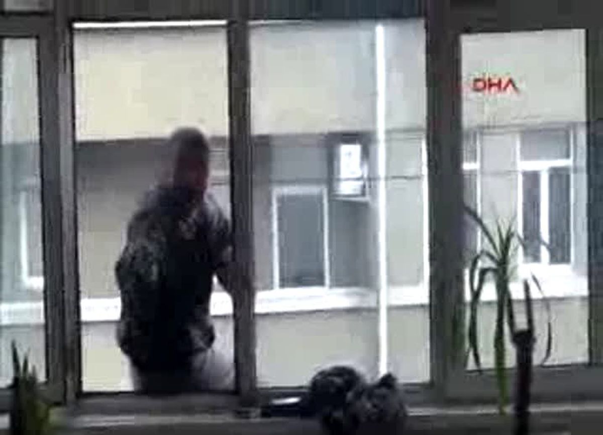Hükümet Konağı\'nda İntihara Kalkıştı