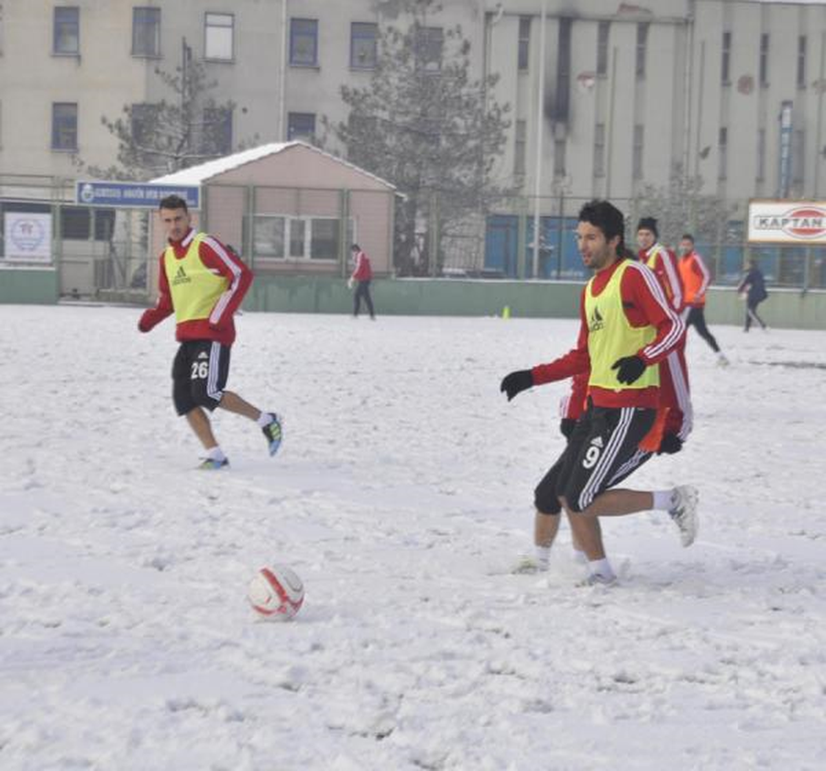 İnegölspor\'da Hedef 2\'de 2 Yapmak