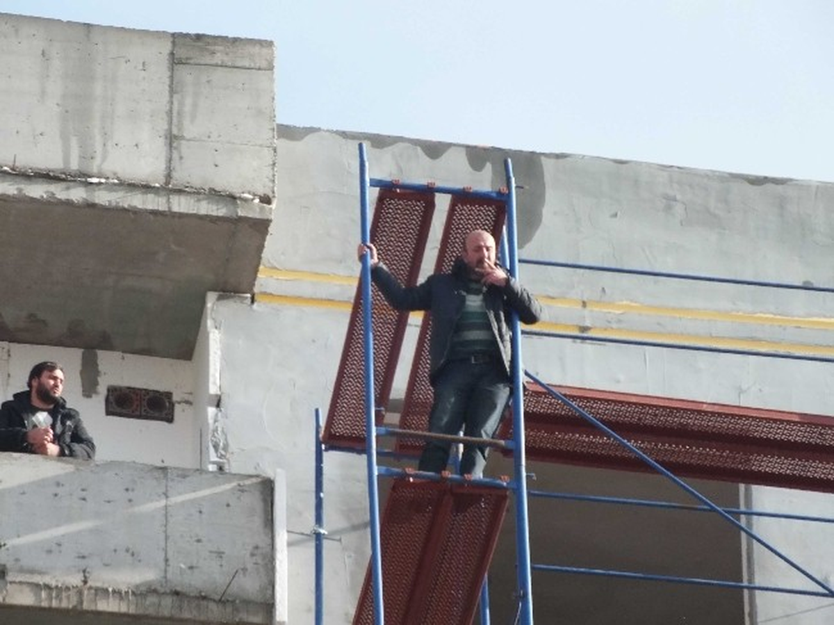İnşaatın 9. Katına Çıkarak İntihar Etmek İstedi