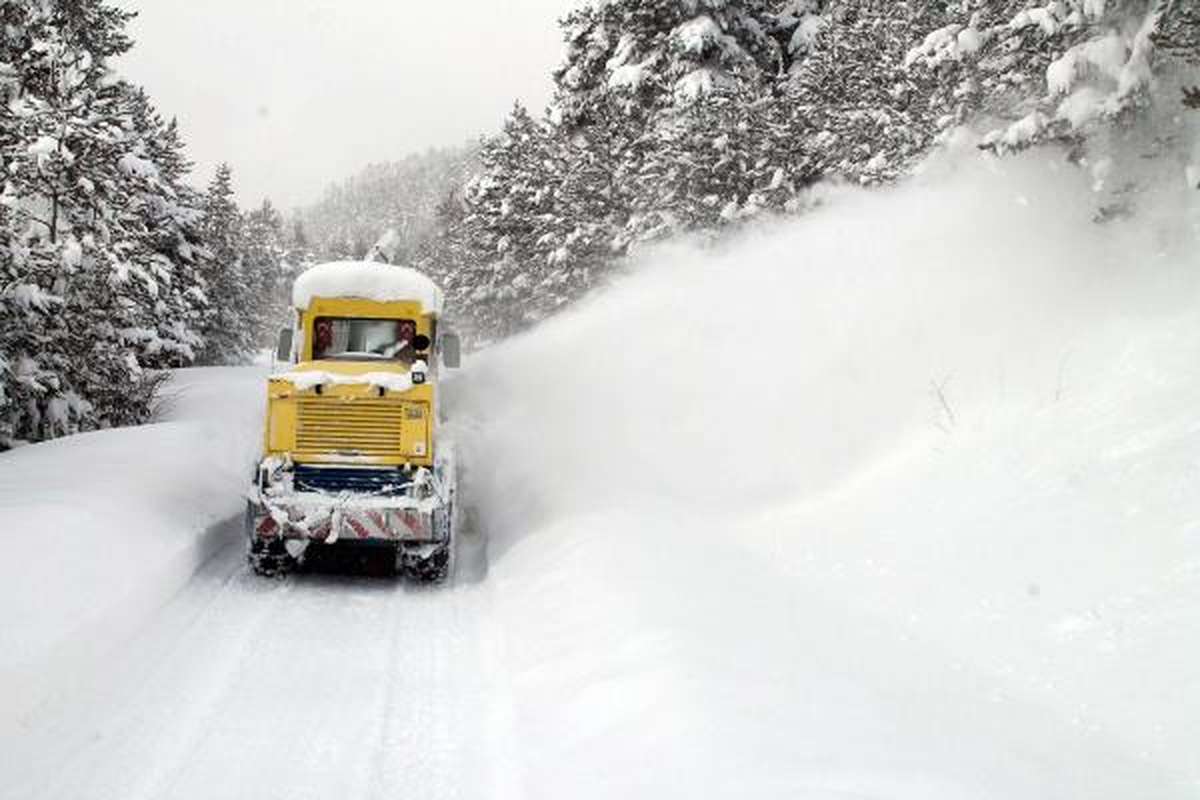 Kapalı Köy Yolu Sayısı 2\'ye Düştü