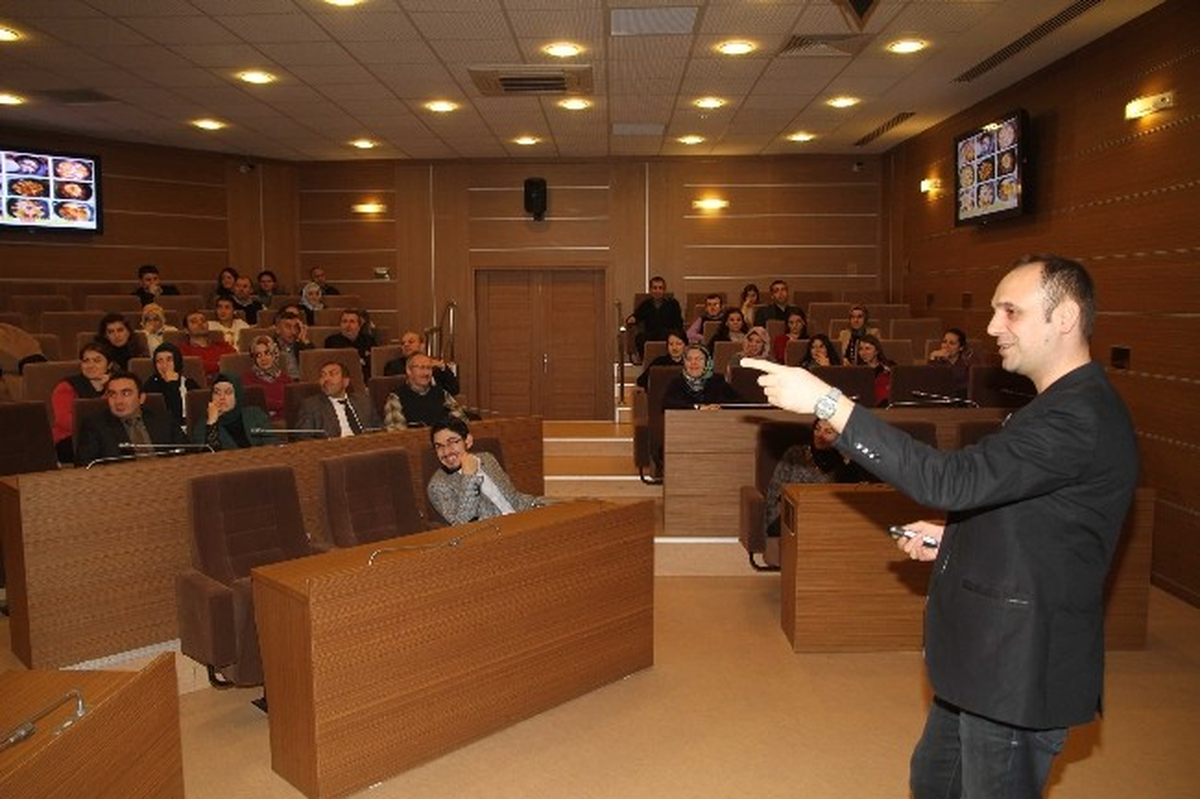 Kocaeli Büyükşehir Personeline Medya Okur-Yazarlığı Eğitimi Verildi