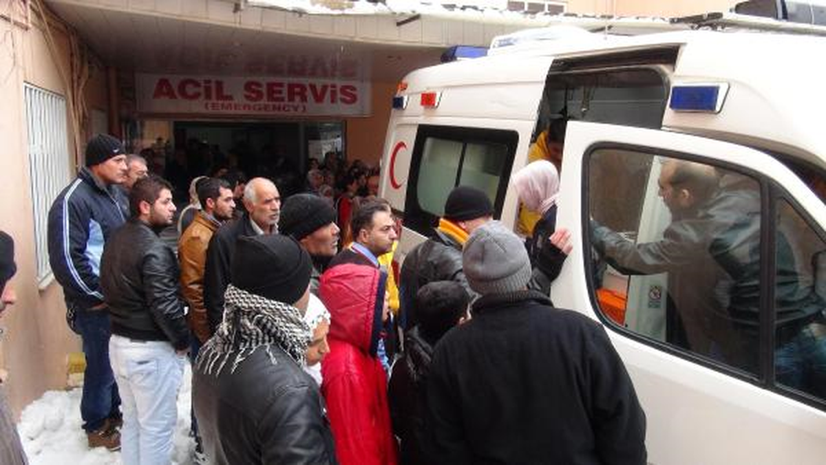 Kopan Elektrik Teline Basan Kadın Ağır Yaralandı