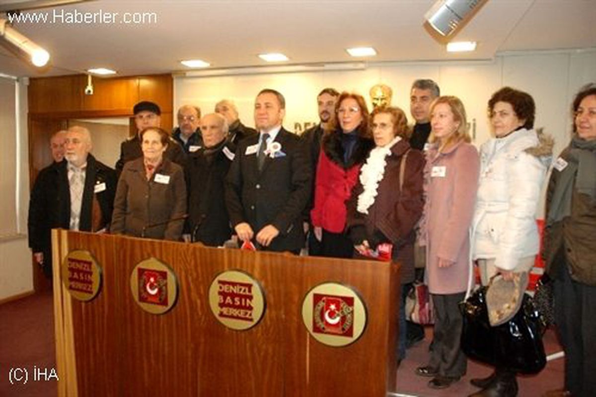 Mezunlar Derneği\'den Denizli Lisesi\'nin Taşınmasına Tepki