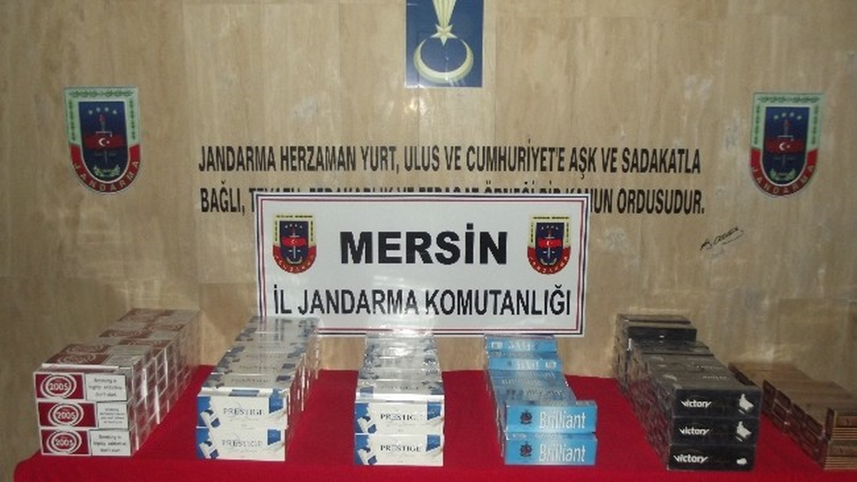 Mut\'ta 2 Bin Paket Kaçak Sigara Ele Geçirildi