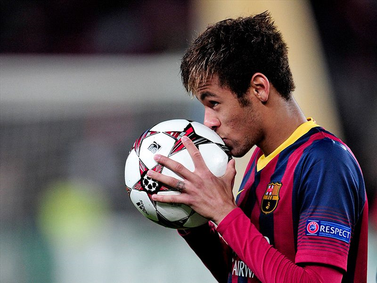 Neymar Coştu, Tarihe Geçti
