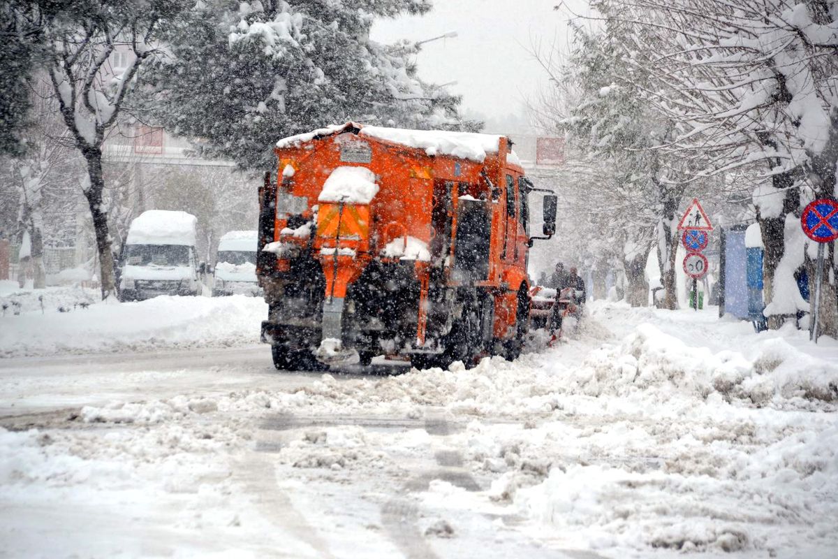 Siirt Özel İdaresi\'nden Karayollarına Destek