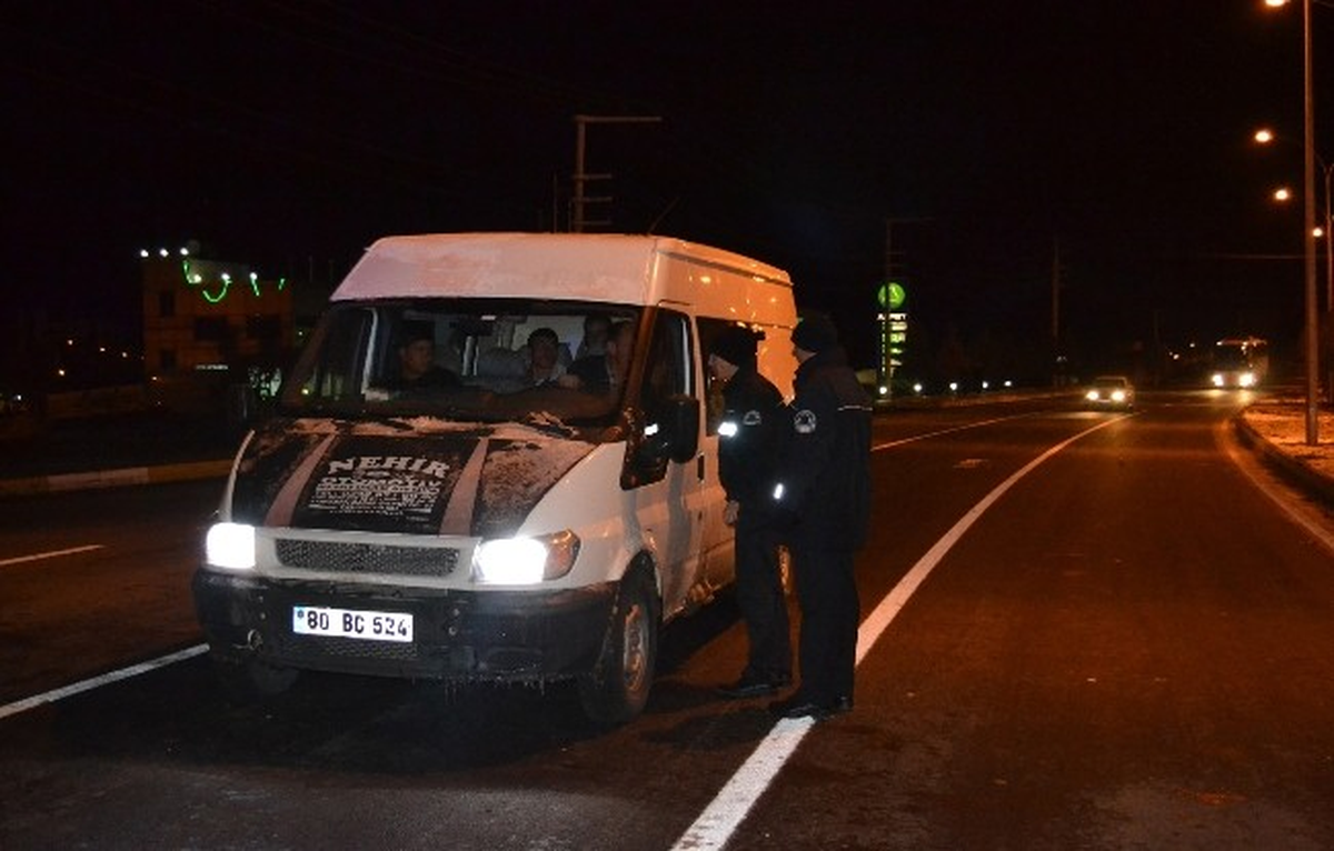 Şanlıurfa - Diyarbakır Yolu Trafiğe Kapandı