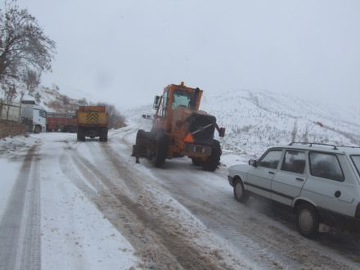 Siirt\'te Yol Açma Çalışmaları Hızlandırıldı