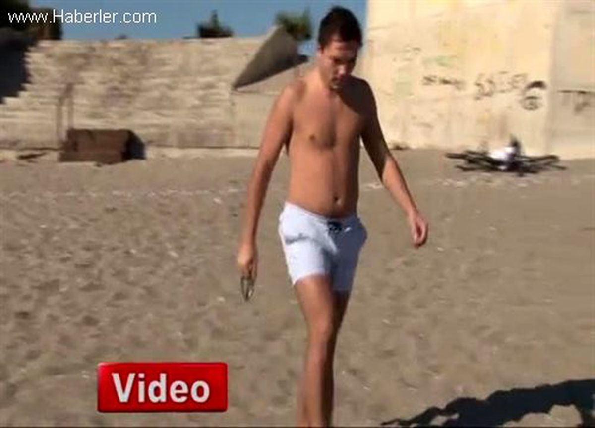 Türkiye\'de Donuyor, Antalya\'da Deniz Keyfi Yaşanıyor