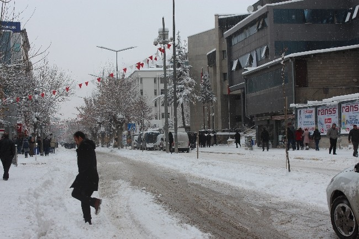 Van\'da Kar Yağışı