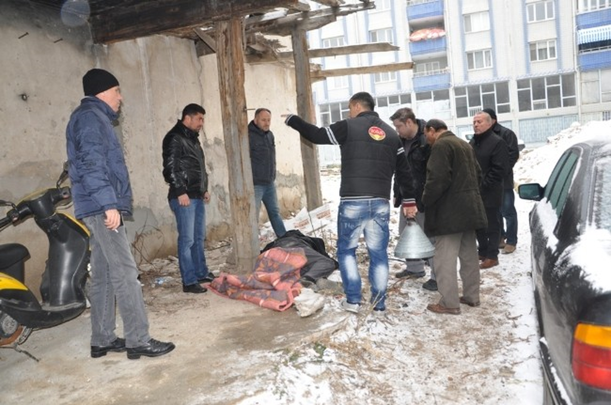 Yolda Yürürken Kalp Krizi Geçirdi