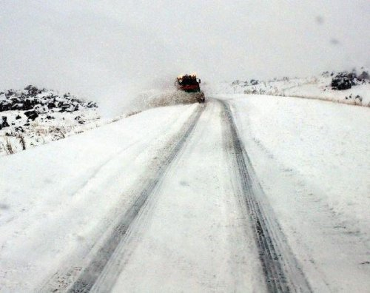 Siverek\'te Yol Açma Çalışmaları Devam Ediyor