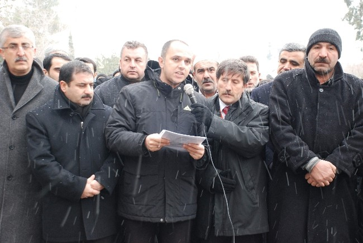 Abdulkadir Molla\'nın Gıyabi Cenaze Namazı Kılındı