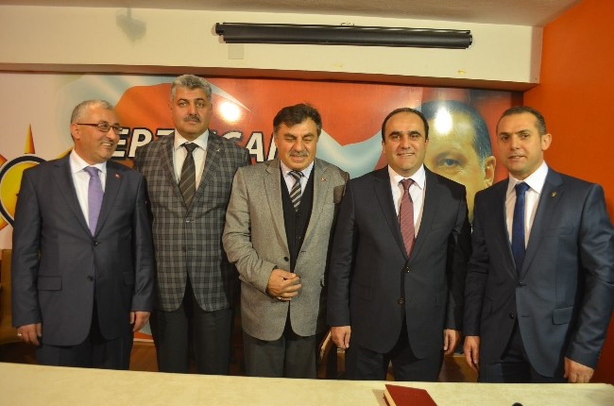 AK Parti İl Başkanlığı İçin Temayül Yoklaması Yapıldı