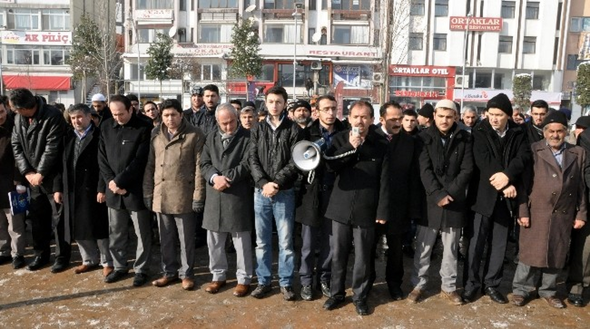 Bolu\'da Abdülkadir Molla İçin Gıyabi Cenaze Namazı Kılındı
