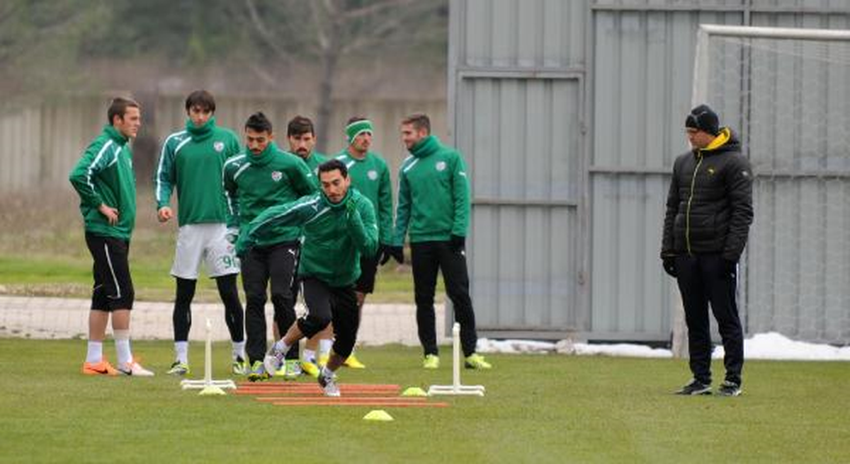 Bursaspor\'da Trabzonspor\'a Hazırlandı