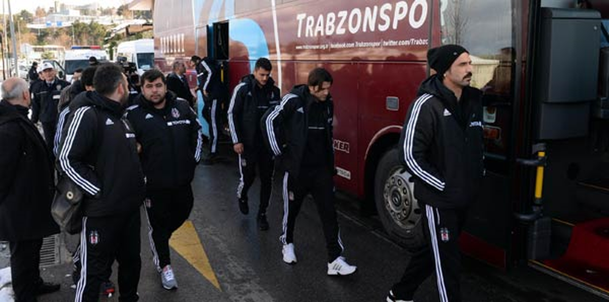 Cenaze İçin Trabzon\'a Gelen Beşiktaş\'a Trabzonspor\'dan Jest