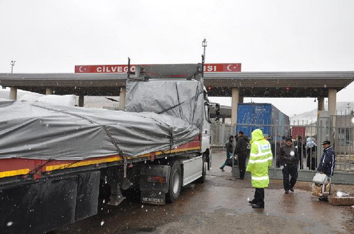 Cilvegözü Sınır Kapısı Araç Trafiğine Açıldı