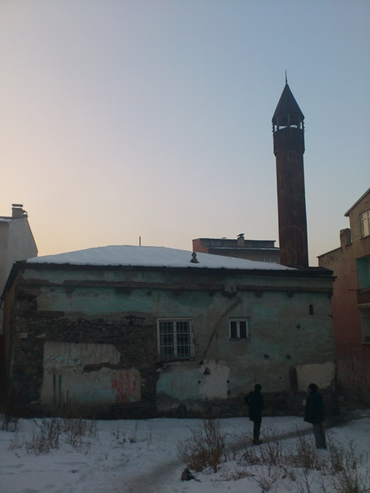Erzurum\'da Kemhan Camii Yeniden İbadete Açıldı