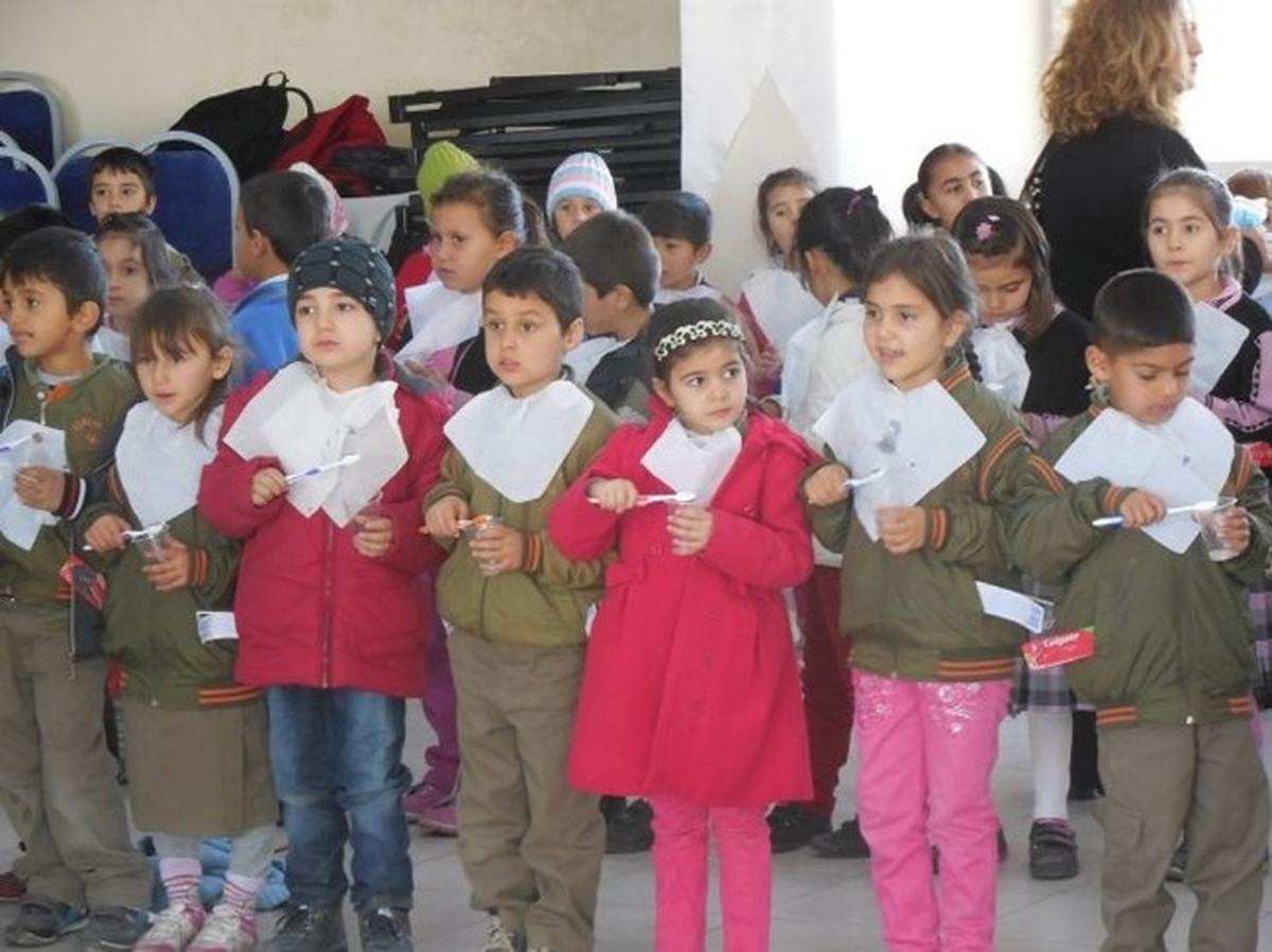 Eşme\'de Öğrencilere Yönelik Ağız ve Diş Sağlığı Projesi Başlatıldı
