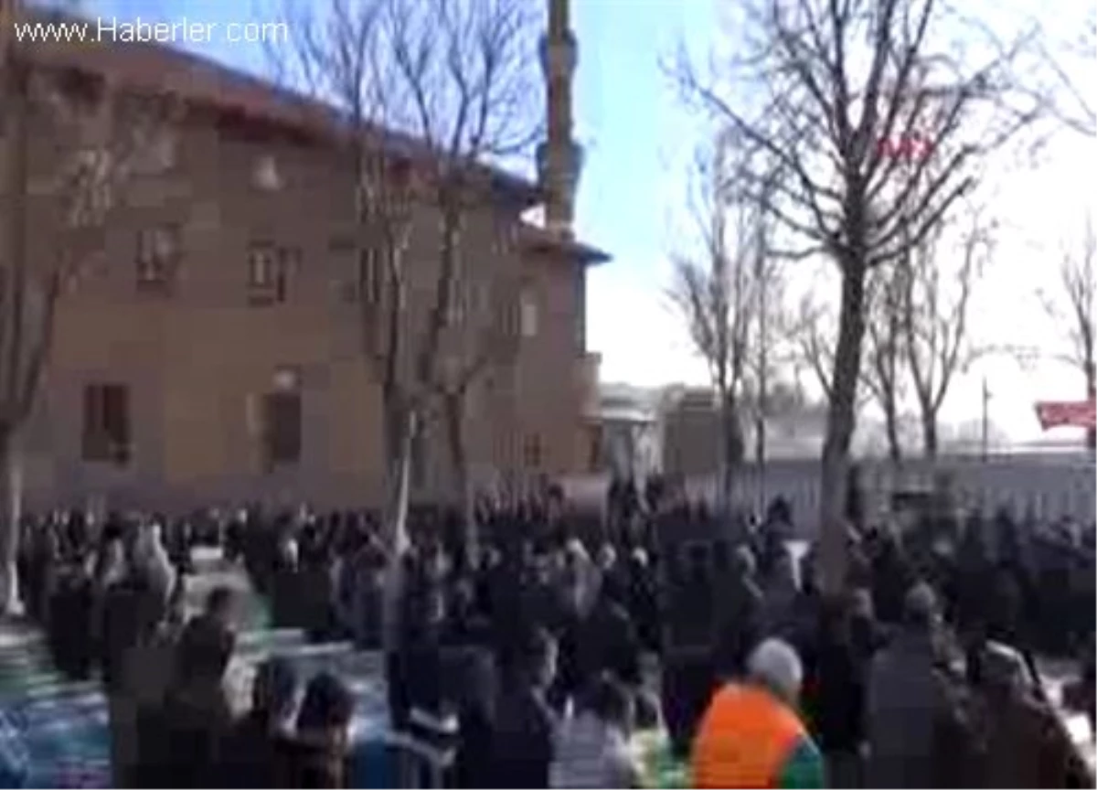 Ankara\'da Molla İçin Gıyabi Cenaze Namazı Kılındı