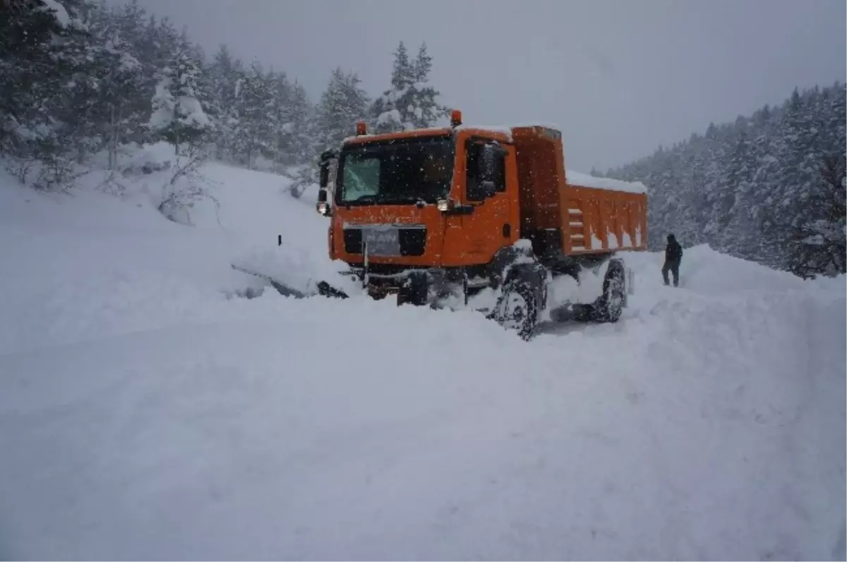 Kastamonu\'da 487 Köy Yolu Kapalı