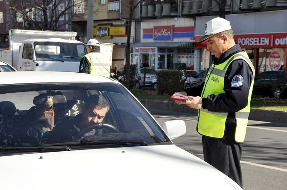 Kütahya Polisinden Kış Lastiği Uygulaması