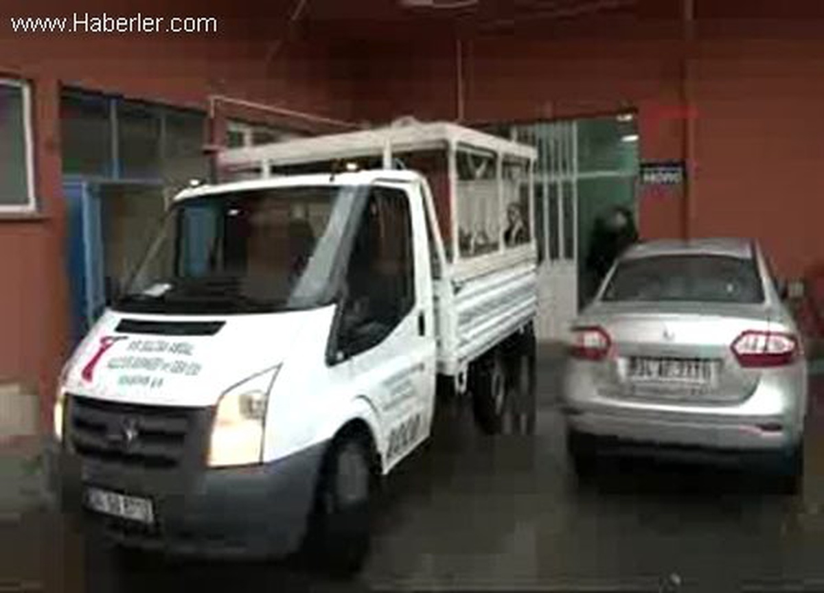 Mehmet Ayvalıştaş\'ın Annesi Hayatını Kaybetti