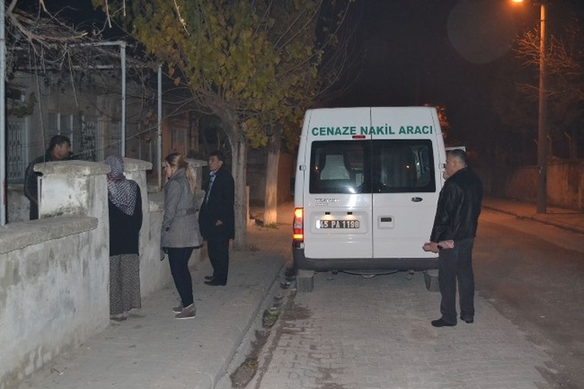 Nermin Öğretmen Evinde Ölü Bulundu
